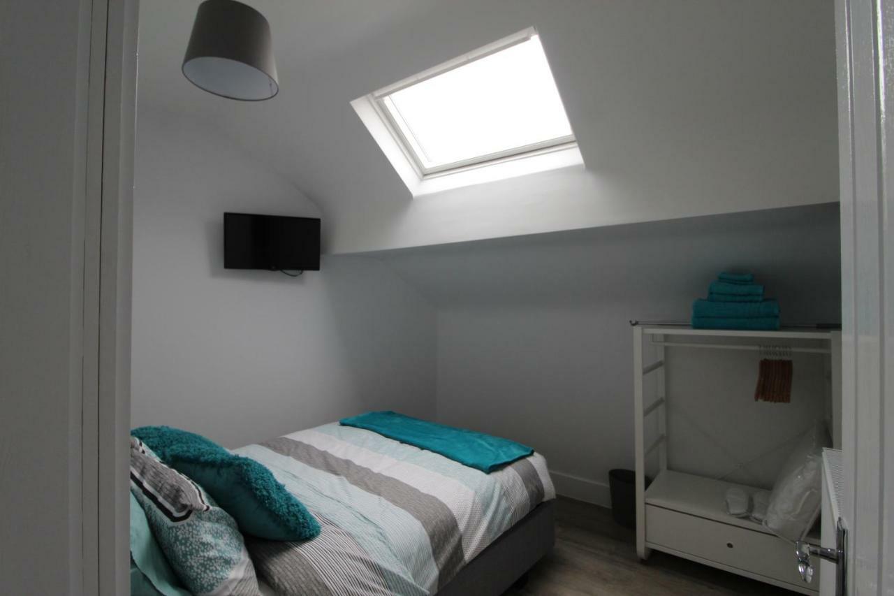 2 Serviced Apartments In Childwall-South Liverpool - Each Apartment Sleeps 6 외부 사진