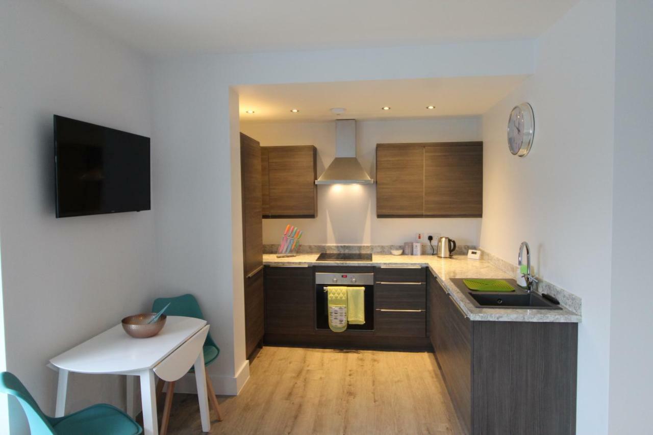 2 Serviced Apartments In Childwall-South Liverpool - Each Apartment Sleeps 6 외부 사진