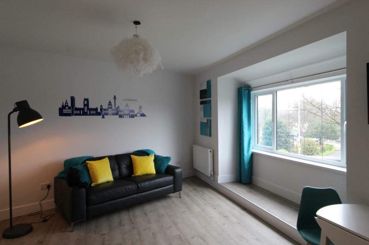 2 Serviced Apartments In Childwall-South Liverpool - Each Apartment Sleeps 6 외부 사진
