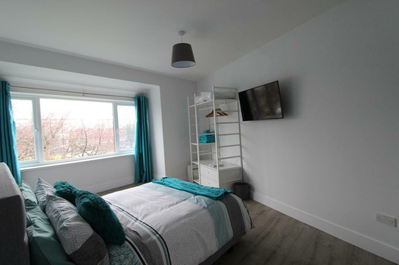 2 Serviced Apartments In Childwall-South Liverpool - Each Apartment Sleeps 6 외부 사진