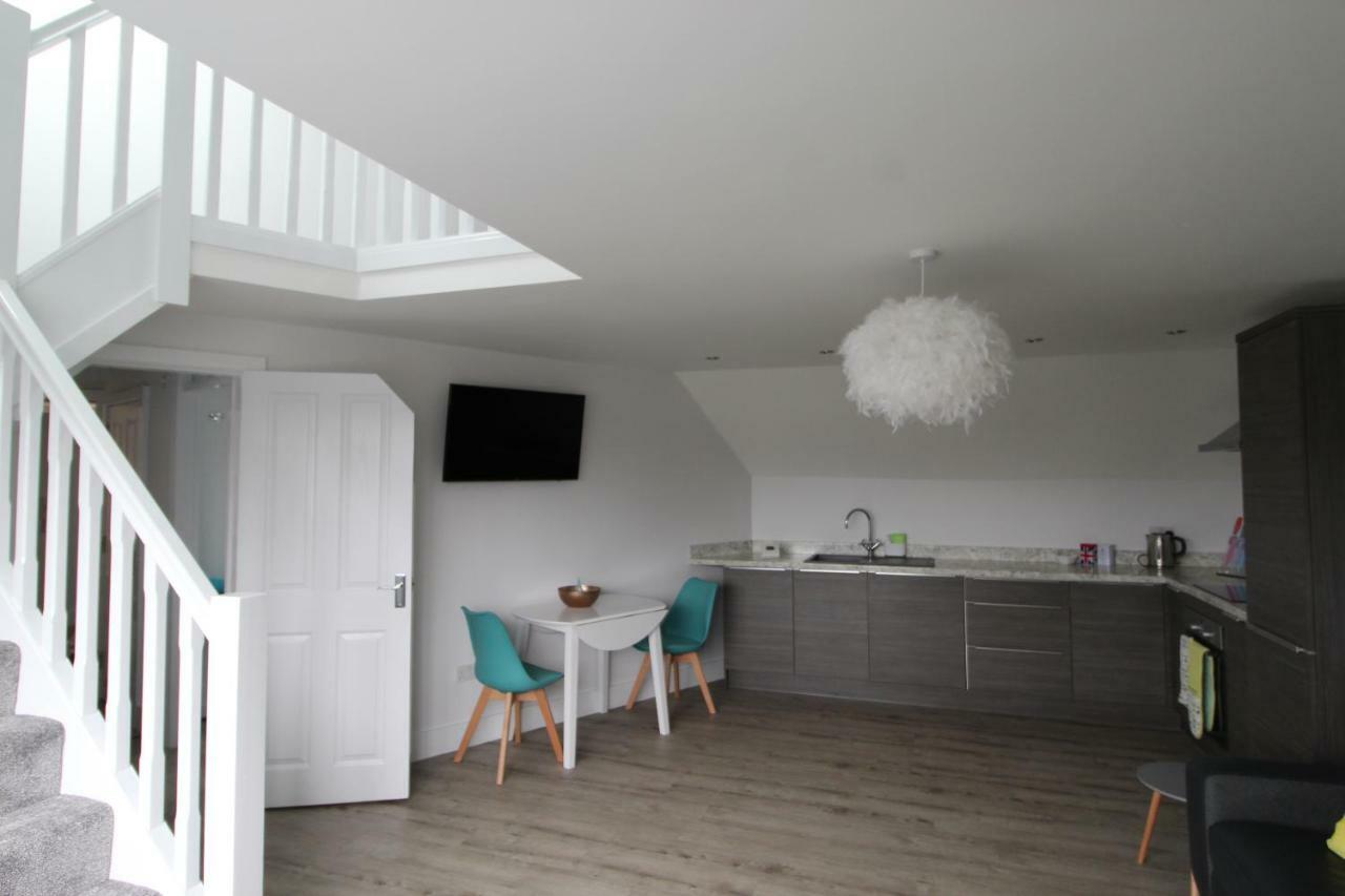 2 Serviced Apartments In Childwall-South Liverpool - Each Apartment Sleeps 6 외부 사진