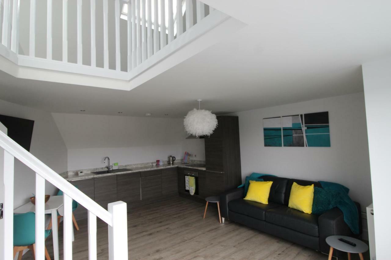2 Serviced Apartments In Childwall-South Liverpool - Each Apartment Sleeps 6 외부 사진